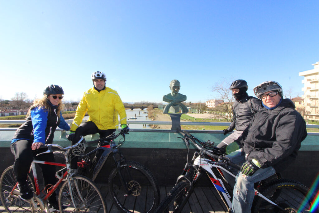 Hai voluto la bicicletta ?…pedala !!!!!!